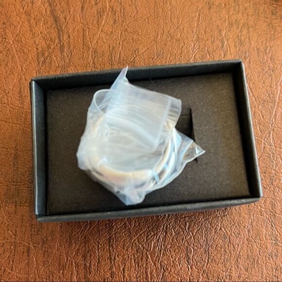 Shiraleah Chicago Thornton Serpent Ring Black Gray 8 NIB - Picture 5 of 16